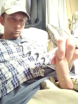 Snapshot of mresquared chatting on 02.19.26 mresquared online show from 02.19.26