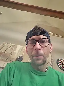 Snapshot of mresquared chatting on 02.26.26 mresquared online show from 02.26.26