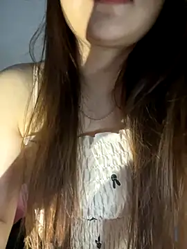 Snapshot of Hinne07 chatting on 09.24.25 Hinne07 online show from 09.24.25