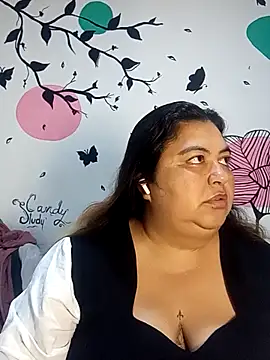 curvy diva  online show from 10.21.25