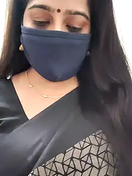 Snapshot of saritha29 chatting on 07.25.26 saritha29 online show from 07.25.26