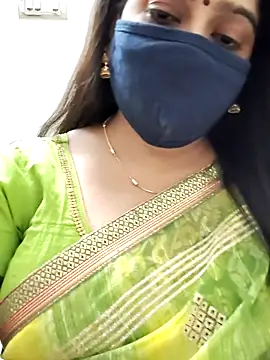 Snapshot of saritha29 chatting on 07.30.26 saritha29 online show from 07.30.26