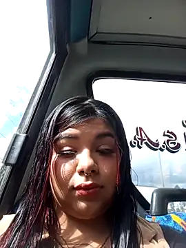 snow belle online show from 10.08.25