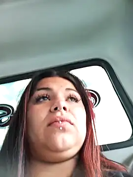 snow belle online show from 11.10.25