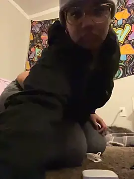 StylishEchium online show from 11.24.25