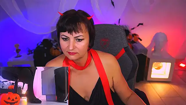 HelenBeler online show from 10.30.25