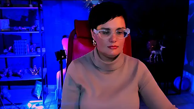 Snapshot of LauraDavidsons chatting on 12.03.25 LauraDavidsons online show from 12.03.25