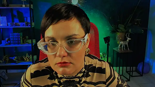 Snapshot of LauraDavidsons chatting on 12.05.25 LauraDavidsons online show from 12.05.25