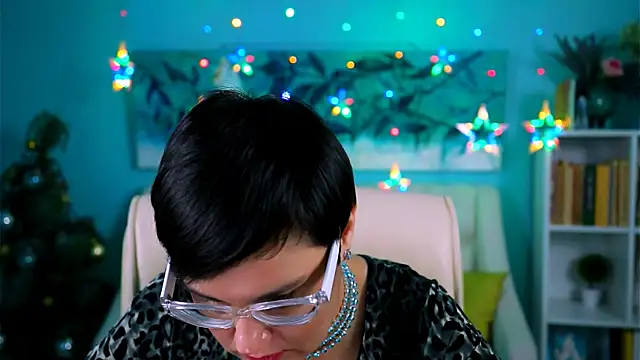 Snapshot of LauraDavidsons chatting on 01.08.26 LauraDavidsons online show from 01.08.26