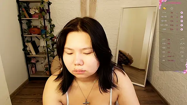 Snapshot of Moana_light chatting on 09.21.25 Moana light online show from 09.21.25