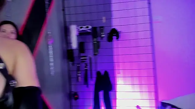 MissKara Ariana bdsm online show from 11.26.25