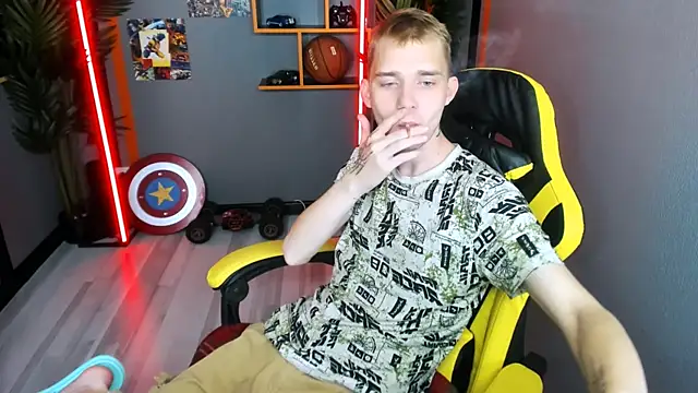 Snapshot of TimBlaks chatting on 11.09.25 TimBlaks online show from 11.09.25