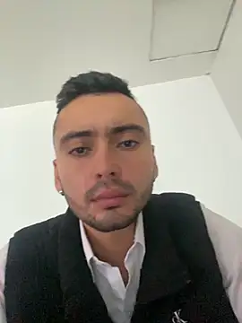 cristopher wallacee online show from 10.11.25