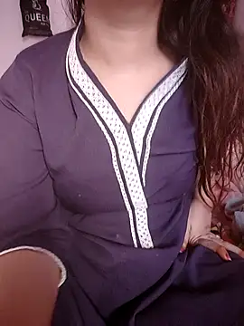 Snapshot of Dimple_sexxy chatting on 10.16.25 Dimple sexxy online show from 10.16.25