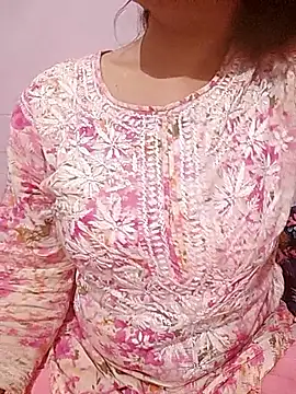 Snapshot of Dimple_sexxy chatting on 10.18.25 Dimple sexxy online show from 10.18.25