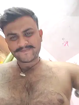 Snapshot of Frvgggghh chatting on 11.15.25 Frvgggghh online show from 11.15.25