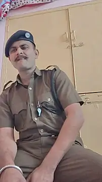 Snapshot of Frvgggghh chatting on 01.13.26 Frvgggghh online show from 01.13.26