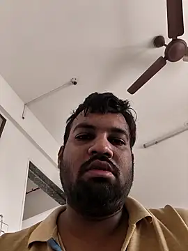 Snapshot of vinay_smalldick chatting on 11.17.25 vinay smalldick online show from 11.17.25