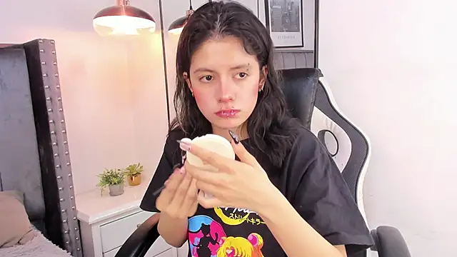 Snapshot of Miyu_Komori chatting on 02.17.26 Miyu Komori online show from 02.17.26