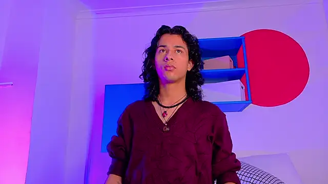 Snapshot of BenjiFiore_ chatting on 09.17.25 BenjiFiore  online show from 09.17.25