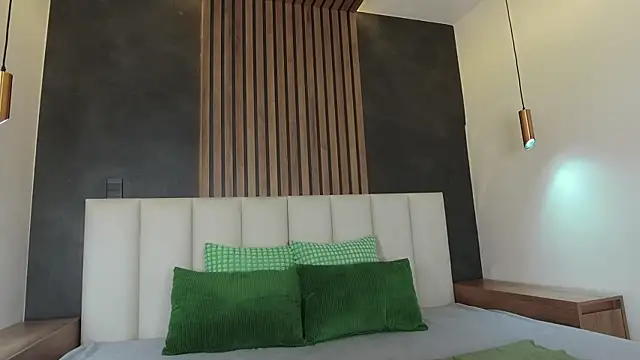 Snapshot of BenjiFiore_ chatting on 10.09.25 BenjiFiore  online show from 10.09.25