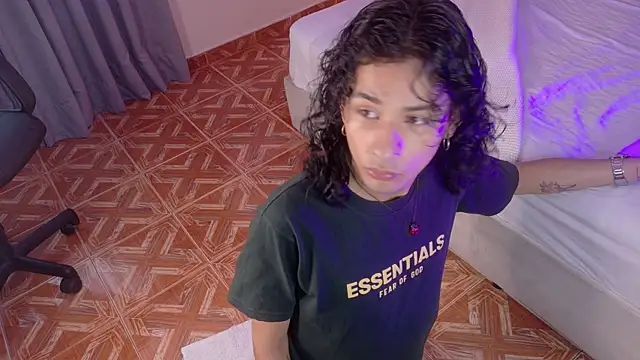 Snapshot of BenjiFiore_ chatting on 10.17.25 BenjiFiore  online show from 10.17.25