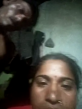 Snapshot of Hansini_Gowda chatting on 09.15.25 Hansini Gowda online show from 09.15.25