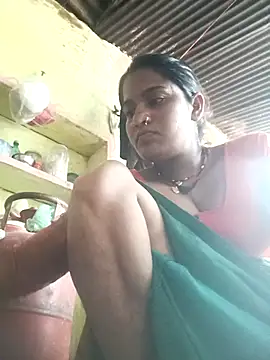 Snapshot of Hansini_Gowda chatting on 09.17.25 Hansini Gowda online show from 09.17.25