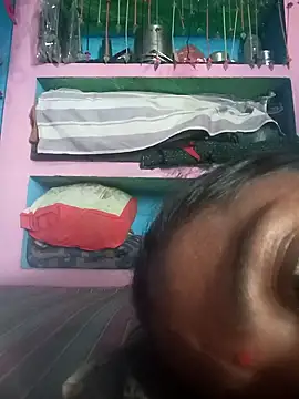 Snapshot of Hansini_Gowda chatting on 09.30.25 Hansini Gowda online show from 09.30.25