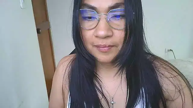 LissafeetHott online show from 12.15.25