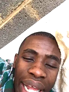 Snapshot of Vince_Favent chatting on 09.17.25 Vince Favent online show from 09.17.25