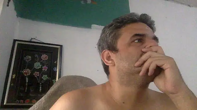 Snapshot of Katracho6969 chatting on 04.19.26 Katracho6969 online show from 04.19.26