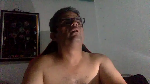Snapshot of Katracho6969 chatting on 04.21.26 Katracho6969 online show from 04.21.26