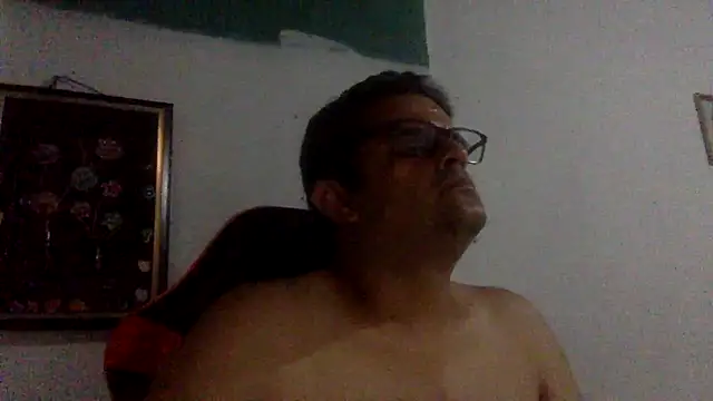 Snapshot of Katracho6969 chatting on 04.25.26 Katracho6969 online show from 04.25.26