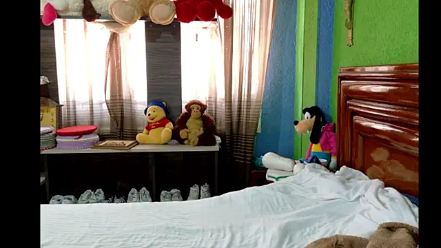  Charlize theron  online show from 04.02.26