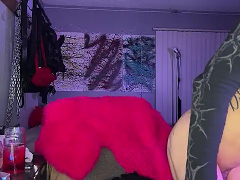 xoFrankie online show from 09.24.25