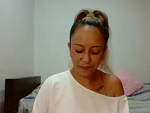 leah susman online show from 10.17.25