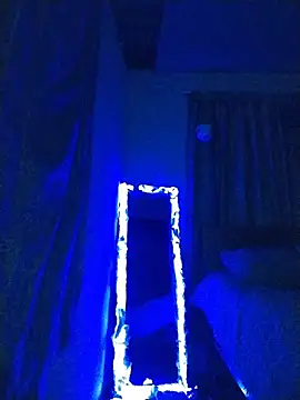 Snapshot of Ella_rr chatting on 11.14.25 Ella rr online show from 11.14.25