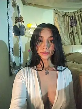 Snapshot of Ella_rr chatting on 02.05.26 Ella rr online show from 02.05.26