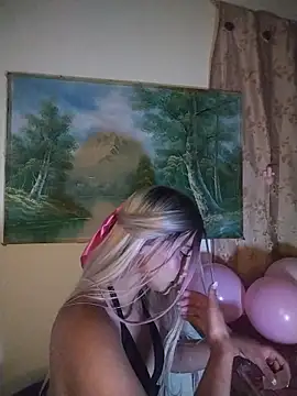 Snapshot of Ella_rr chatting on 02.27.26 Ella rr online show from 02.27.26