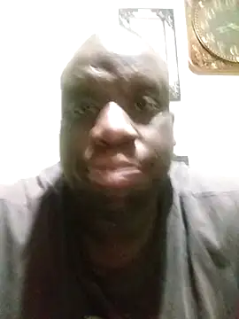 Snapshot of BatchedLiquid chatting on 10.28.25 BatchedLiquid online show from 10.28.25