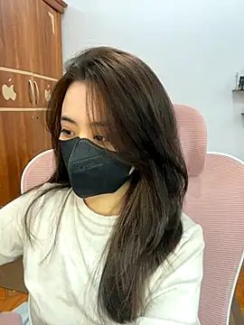 Mochi21 online show from 11.20.25