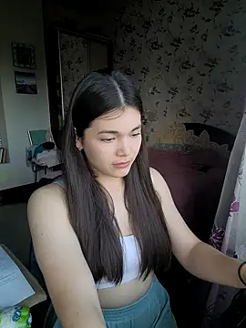 Albi Glow online show from 09.16.25