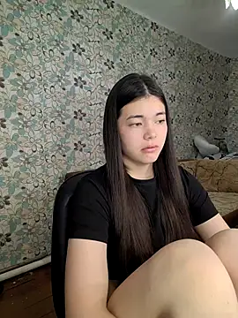 Albi Glow online show from 09.25.25