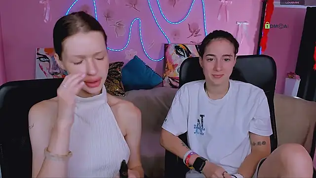 Snapshot of khloebeauty chatting on 07.01.26 khloebeauty online show from 07.01.26