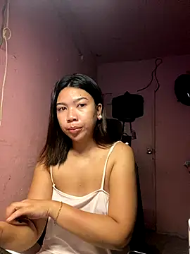 Snapshot of aniya_04 chatting on 10.23.25 aniya 04 online show from 10.23.25
