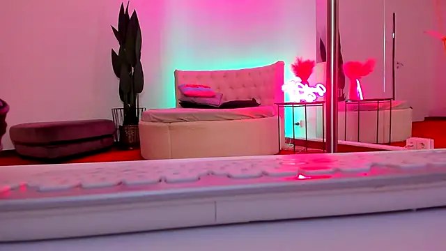 JessicaSky  online show from 11.13.25