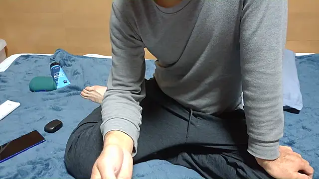 erosuke9 online show from 01.11.26