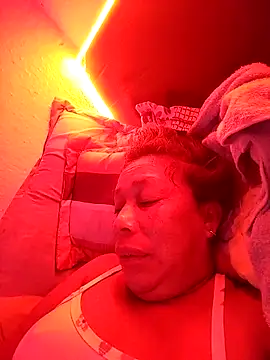 Naomi-Mature online show from 11.22.25