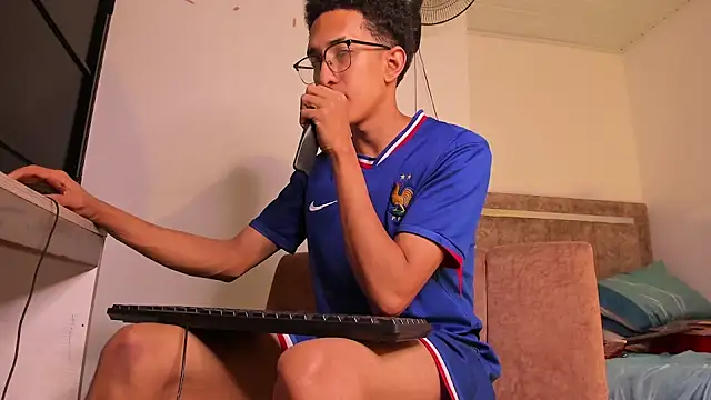 Cj davis  online show from 10.05.25